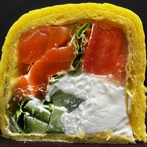 Тортилья с копченым лососем