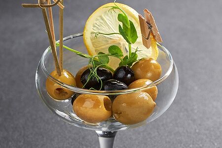 Оливки, маслины