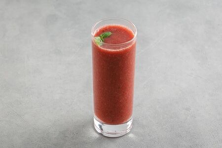 Смузи клубника-базилик