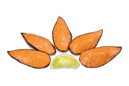 Мидии, запеченные с соусом яки