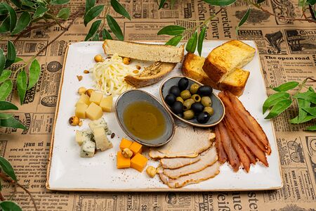 Нарезка к вину