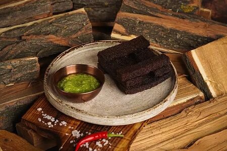 Гренки с чесночным муссом