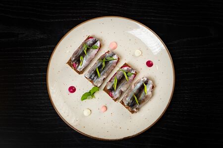 Сморреброд с балтийской килькой