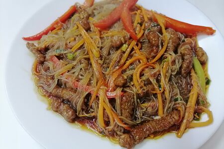 Фунчоза с говядиной