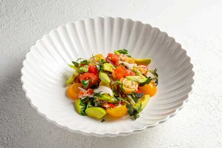 Салат Каталана с крабом