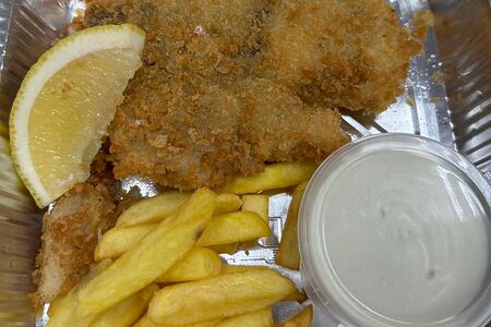 Шницель из Телапии с картофелем фри