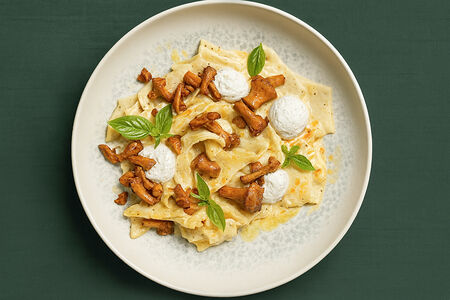 Мальтальяти с лисичками и трюфельной рикоттой