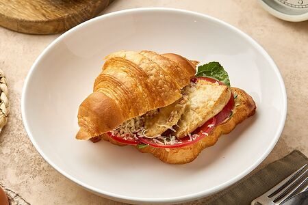 Круассан Цезарь