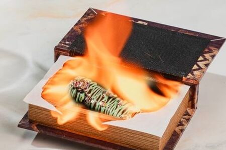 Шоколадный батончик с фисташкой