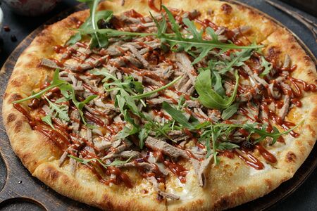 Пицца с уткой магре 30 см