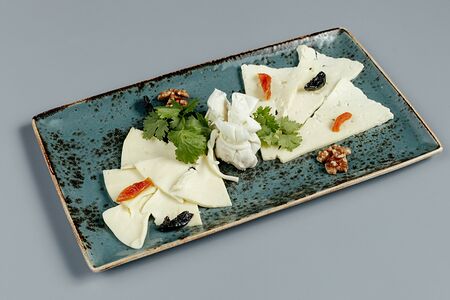 Ассорти кавказских сыров