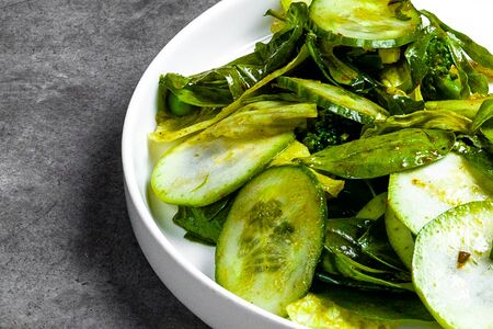 Зеленый салат