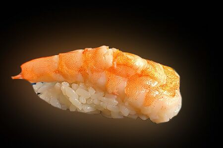 Суши с креветкой