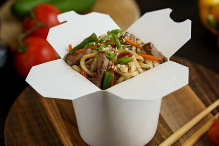 Удон со свининой 