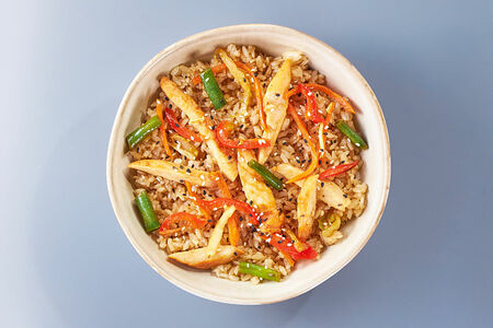 Рис с курицей и овощами