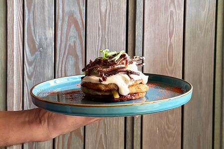 Драники с рваной говядиной