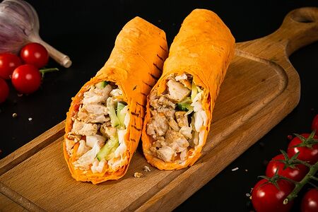 Шаурма в сырном лаваше