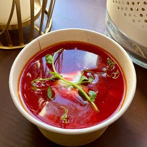 Борщ со сметаной 