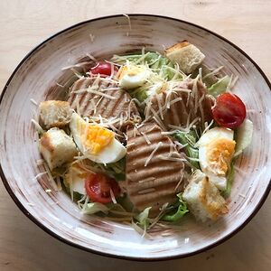 Цезарь с курочкой 