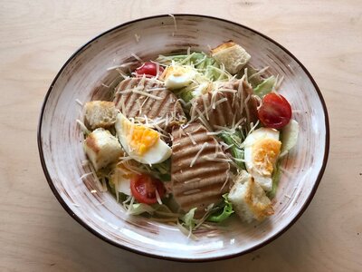 Цезарь с курочкой 