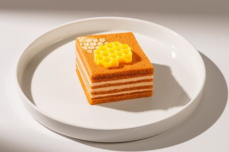 Медовик Манго-маракуйя