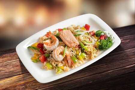 Теппаньяки рис с морепродуктами