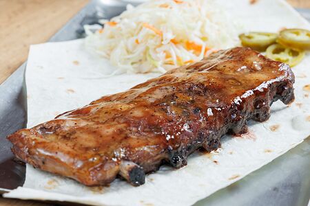 Ребра свиные Big size (соус медово-горчичный)