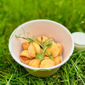 Пельмешки во фритюре со сметаной 