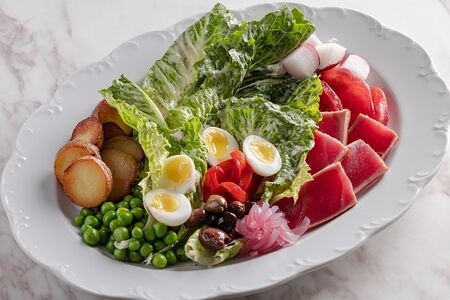 Нисуаз с татаки из тунца