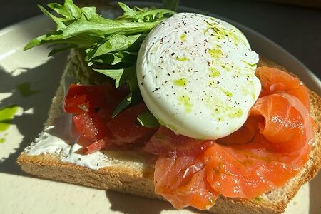 Авокадо-тост