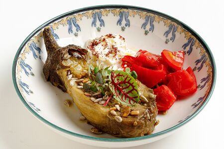 Страчателла с запеченным баклажаном и томатами