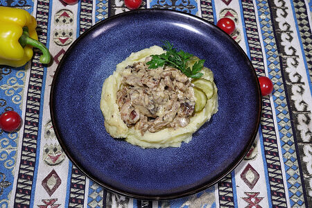 Бефстроганов