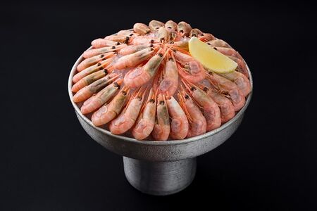 Северные креветки охлажденные
