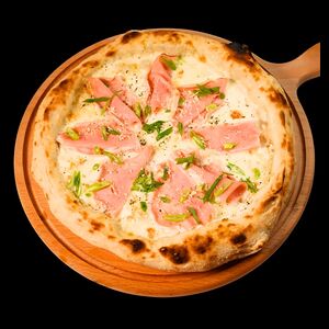 Пицца с ветчиной