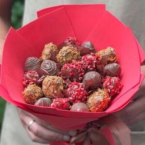 Букет из клубники в шоколаде красный Big