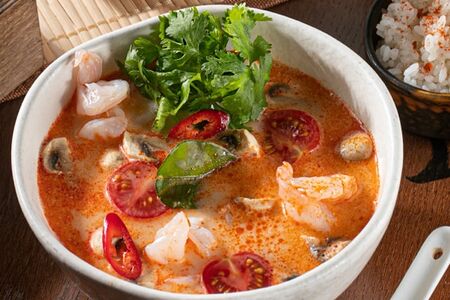 Том ям с креветкой на кокосовом молоке