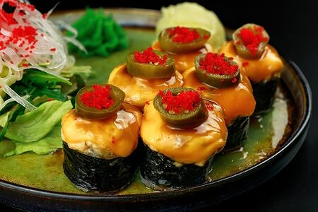 Запеченый угорь с халапеньо 6 шт