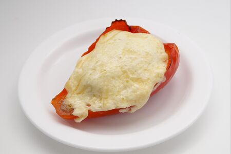 Перец, фаршированный фаршем из говядины