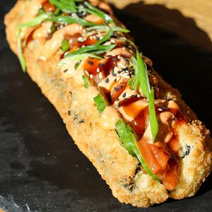 Ролл-дог с лососем