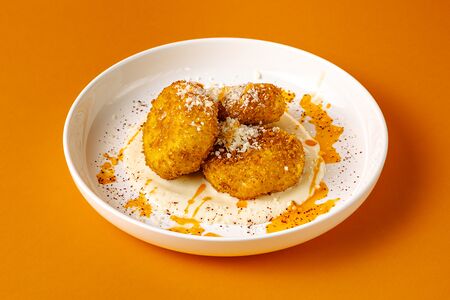 Картофельные крокеты с трюфельным айоли