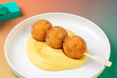 Котлетки из цыпленка с картофельным пюре