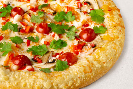 Том ям с креветками на пышном тесте 25 см