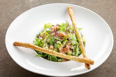 Салат с семгой шеф-посола и авокадо