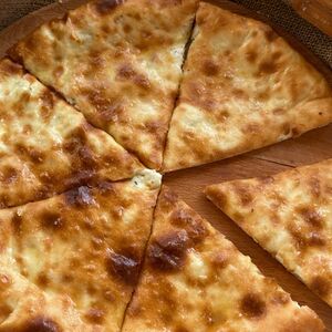 Пирог три сыра (кусок)