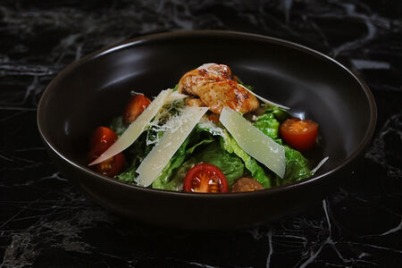 Цезарь с курицей