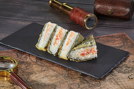 Японский сэндвич с лососем