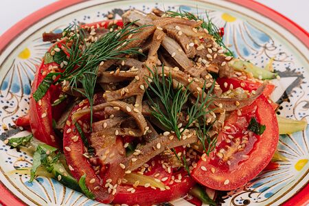 Салат Бахор с говяжьим языком