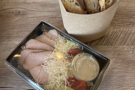 Салат с в\к окороком