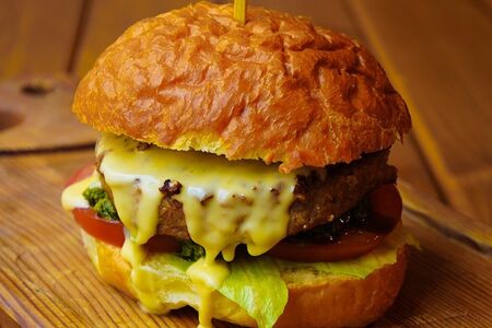 Вегетарианский бургер Не бык