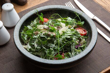 Салат с языком